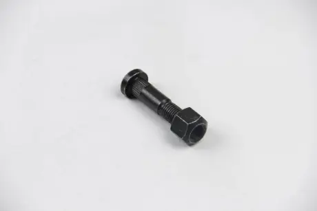 Болт колеса BSG BSG 30-230-010