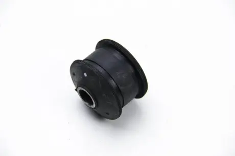 Сайлентблок переднего рычага BSG BSG 30-700-010