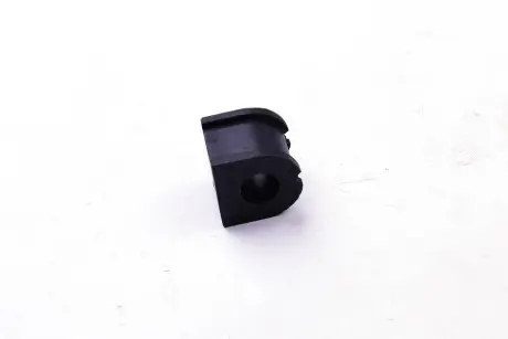 Втулка переднього стабілізатора BSG BSG30700041
