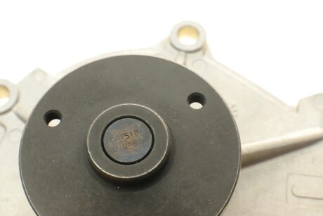 HYUNDAI Помпа воды ix35,Santa Fe II,Kia Carnival,Sorento,Sportage 2.0CRDi 10- bugatti PA10181