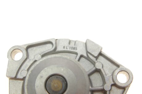 OPEL Помпа воды Astra H,Vectra C,Signum 1.9D bugatti PA10184