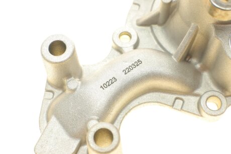 FORD Помпа воды Focus III 1.0 EcoBoost/ bugatti PA10223