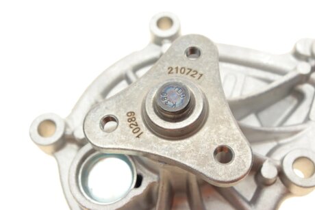 CITROEN Помпа воды Berlingo, C4, PEUGEUT 207 bugatti PA10289