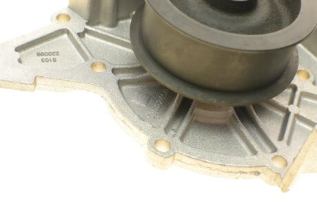 AUDI Помпа воды 100 2.6I/2.8 91- bugatti PA5103