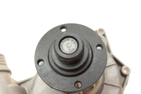 BMW Помпа воды 750-850 24V 91- bugatti PA5407