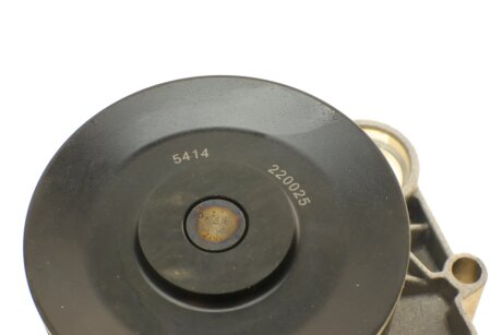 I BMW Помпа воды 3 E46 320D 98-01 bugatti PA5414