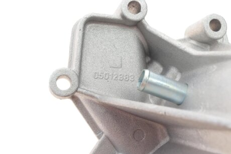 DB Помпа воды W202,210,140 2,5-3,5TD bugatti PA6819