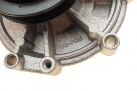 CITROEN Помпа воды Jumper 2,5D/TD 96- PEUGEOT Boxer 2,5D/TD 96- bugatti PA5508