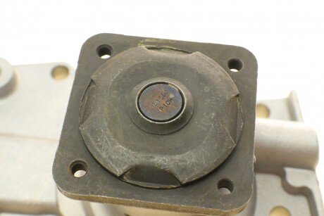 FORD Помпа воды Escort 1,6 V16 1993 - bugatti PA6004