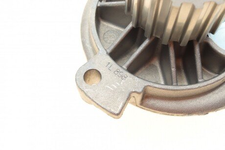 VW Помпа воды (18зуб) Audi 100,A6,LT28-46,Crafter,T4 2.5IKAT,2.4D/2.5TDI 96-,Volvo S80 2.5TDI bugatti PA10041