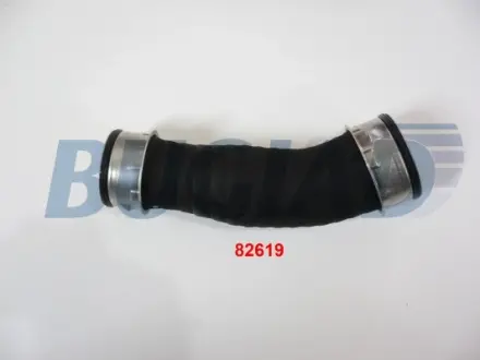 Патрубок інтеркулера VW T5 AXD/AXE bugiad 82619