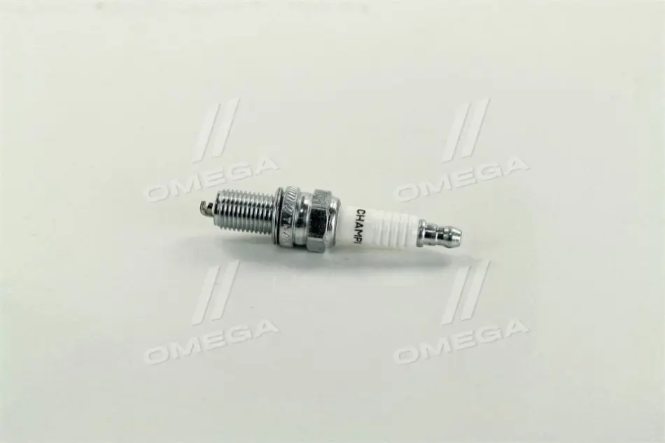 Свеча зажигания DOUBLE COPPER FIAT PUNTO, PANDA, CHEVROLET AVEO (пр-во CHAMPION) champion OE052T10