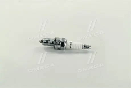 Свеча зажигания DOUBLE COPPER FIAT PUNTO, PANDA, CHEVROLET AVEO (пр-во CHAMPION) champion OE052T10