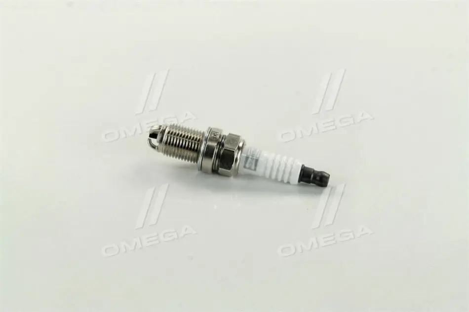 Свеча зажигания MULTI GROUND MB C, E 2.0, 2.3 95-03 (пр-во CHAMPION) Champion OE032/T10 (фото 1)