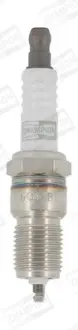 Свічка запалювання Champion OE011/T10