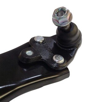 Нижний рычаг передней подвески ctr CQ0399R