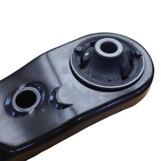 Нижній важіль передньої підвіски ctr CQ0400R