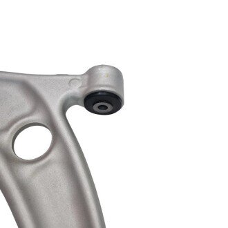 Нижній важіль передньої підвіски ctr CQ0536