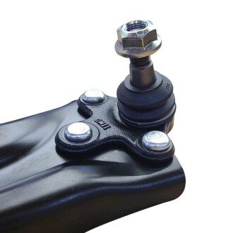 Важіль передньої підвіски ctr CQ0392X