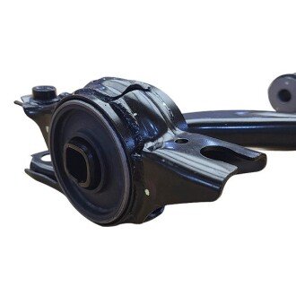 Важіль передньої підвіски ctr CQ0392Y