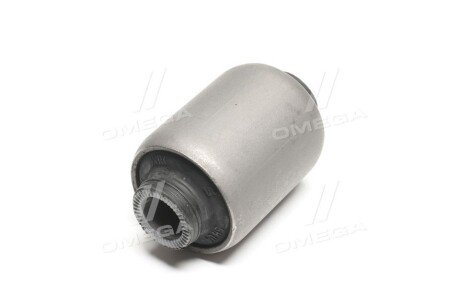 Сайлентблок переднего рычага ctr CVKK70