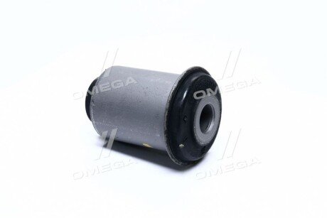 Сайлентблок переднего рычага ctr CVKK77