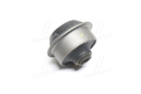 Сайлентблок переднего рычага ctr CVKK96