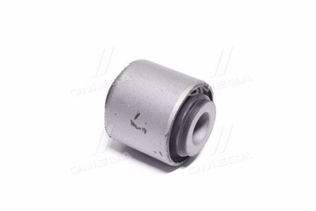 Сайлентблок переднего рычага ctr CVSU7