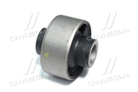 Сайлентблок переднего рычага ctr GV0005