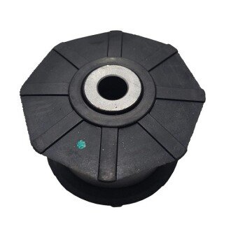 Сайлентблок важеля задня вісь Nissan Qashqai 06-13 X-Trail 07-13 ctr GV0674