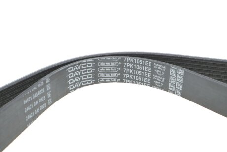 Привідний ремінь генератора dayco 7PK1051EE