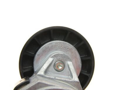 Натяжник поліклинового паска Citroen C4,C5 2.0HDi 11/04-, Fiat Ducato 2.0JTD 5/04-, Ford Focus, Kuga,Galaxy 2.0TDCi Peugeot 307, 308, 407 2.0HDI 10/03-, Volvo C30, V50 2.0D 04.02- dayco APV1114