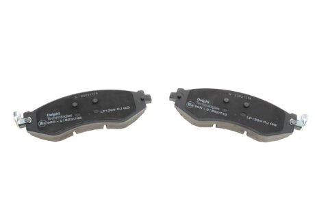 Передние тормозные колодки delphi LP1304