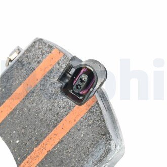 Передние тормозные колодки delphi LP5046EV