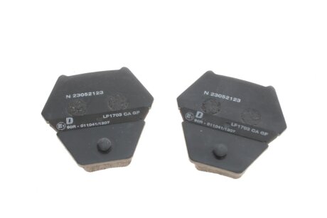 Тормозные колодки delphi LP1703