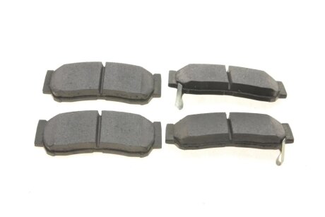 Тормозные колодки delphi LP1797 на Киа Соренто 1