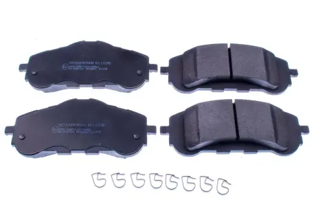 Передние тормозные колодки denckermann B111296