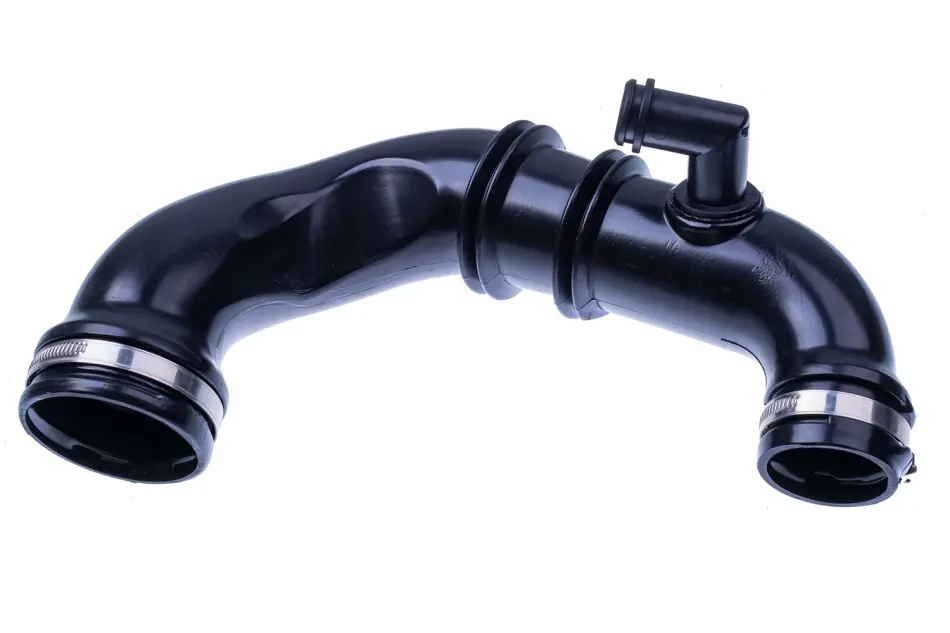 Патрубок інтеркулера Dacia Duster, Logan, Sandero Renault Clio Ii, Kangoo I 1.5D 02.03- denckermann F100139