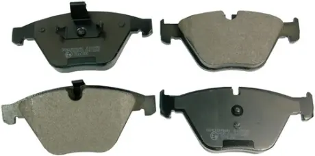 Передние тормозные колодки denckermann B110999