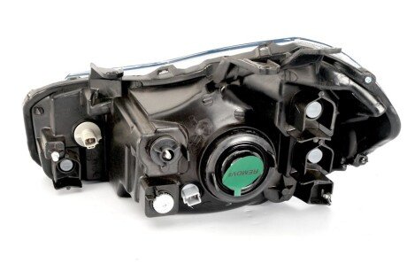 Передня фара depo 6611152RLDEM