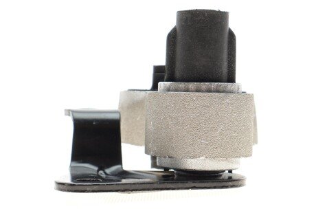 Подушка (опора) двигателя dp group B86082