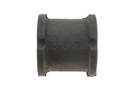 Втулка (резинка) переднего стабилизатора dp group B743