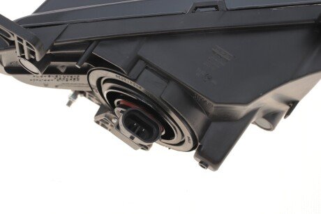 Фара протитуманна галогенна,права dpa 99411787402