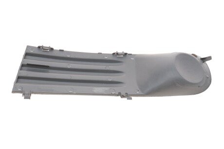 Грати радіатора без отвору, прав. dpa 88070065702