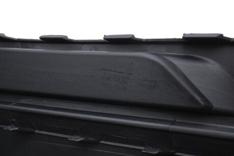 Решетка противотуманки dpa 88531819802