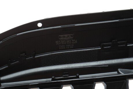 Решітка радіатора; без рамки; без емблеми; чорна dpa 88531824702