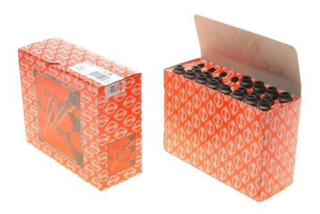 Комплект болтов головки цилидра elring 476130