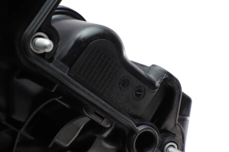 Крышка клапанов elring 477540