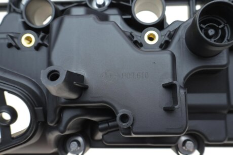 Кришка головки циліндра BMW B42/B46/B48 elring B09610