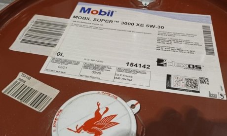 Масло 5W30 exxon Mobil Corporation 154142